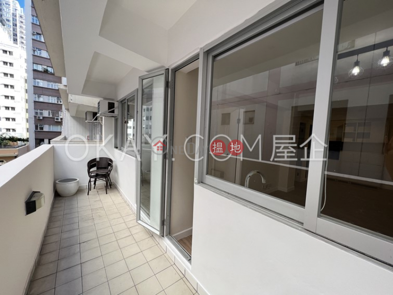 HK$ 25,500/ month King Cheung Mansion | Wan Chai District Charming 2 bedroom with balcony | Rental