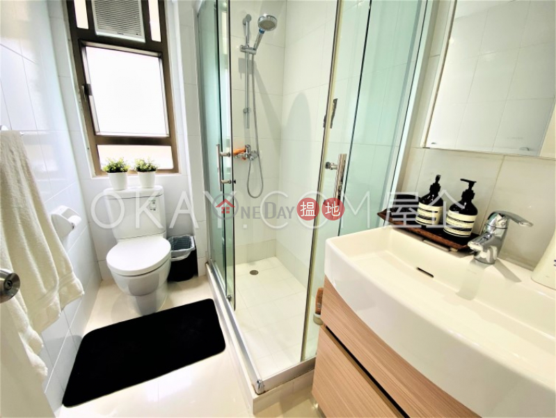 Efficient 3 bedroom with balcony & parking | For Sale | 60-62 MacDonnell Road | Central District | Hong Kong Sales, HK$ 30M