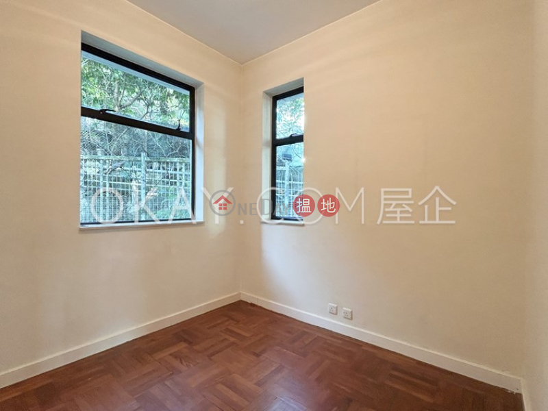 HK$ 50,000/ month | 28 Stanley Village Road, Southern District Nicely kept 2 bedroom with terrace & parking | Rental