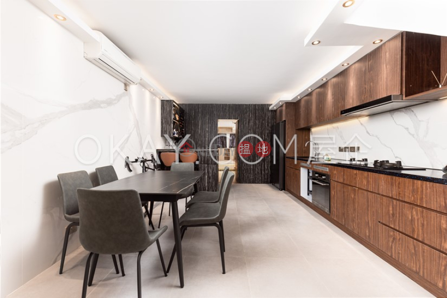 HK$ 7.8M | Mau Po Village Sai Kung | Practical house with terrace & parking | For Sale