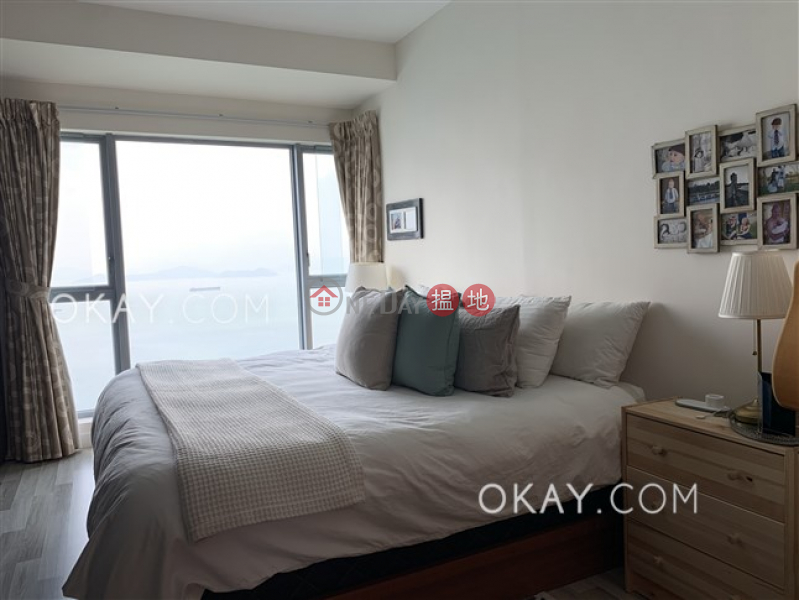 HK$ 75,000/ month | Phase 2 South Tower Residence Bel-Air | Southern District Lovely 3 bedroom on high floor with sea views & balcony | Rental