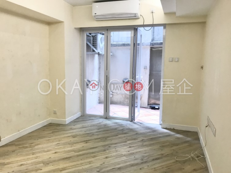 Luxurious 2 bedroom in Mid-levels West | Rental | 45 Seymour Road 西摩道45號 Rental Listings