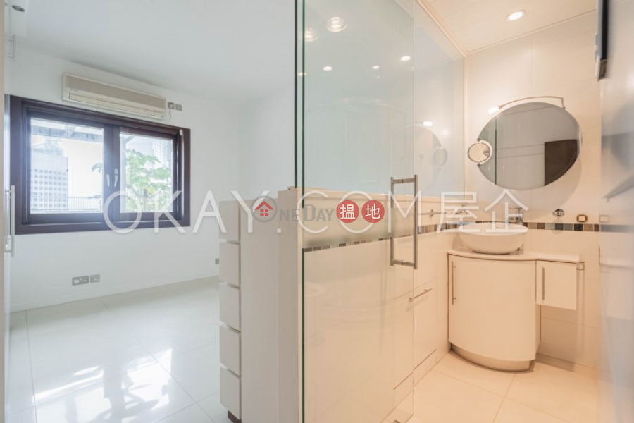 Efficient 3 bedroom with terrace & parking | For Sale, 35 MacDonnell Road | Central District | Hong Kong | Sales | HK$ 89M