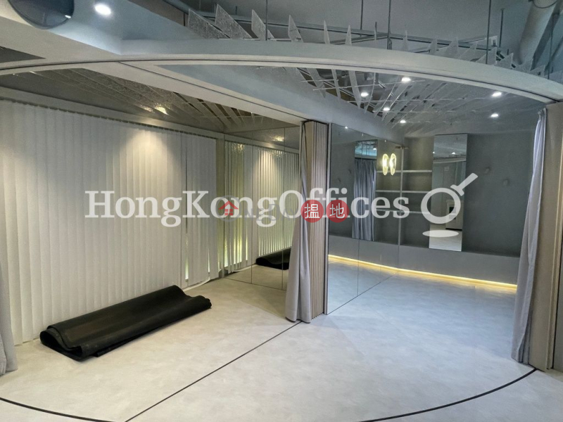 THE MOOD LYNDHURST 服務式住宅舖位單位出租-38-42擺花街 | 中區香港|出租-HK$ 77,996/ 月