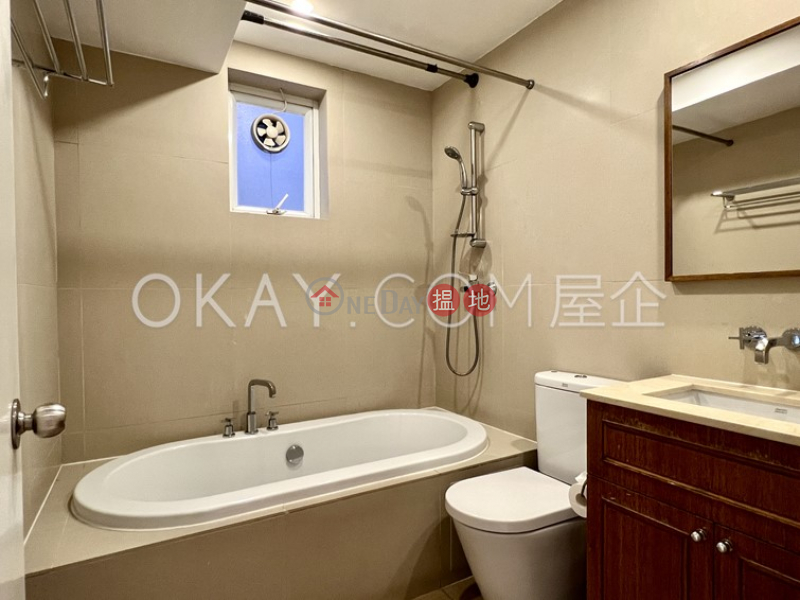 Efficient 3 bedroom on high floor with parking | Rental | Belmont Court 清暉大廈 Rental Listings