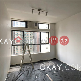 Gorgeous 3 bedroom in Mid-levels West | For Sale | Blessings Garden 殷樺花園 _0