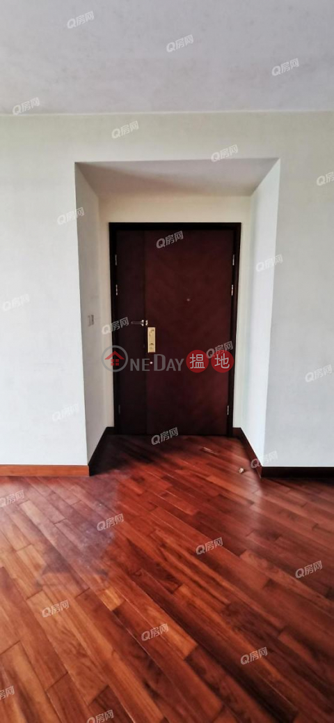 The Balmoral Block 3 | 3 bedroom Flat for Sale | The Balmoral Block 3 承峰3座 _0