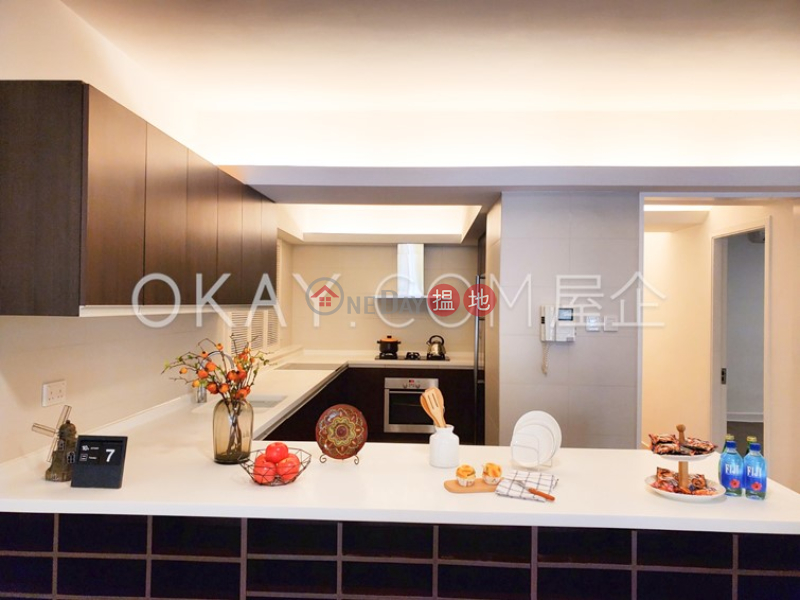 Efficient 4 bedroom with balcony & parking | Rental 3 Old Peak Road | Central District | Hong Kong Rental HK$ 98,000/ month