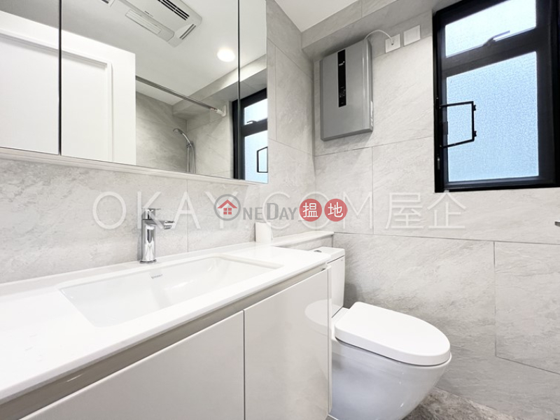 香港搵樓|租樓|二手盤|買樓| 搵地 | 住宅-出租樓盤4房2廁,實用率高,連車位,露台蔚豪苑出租單位