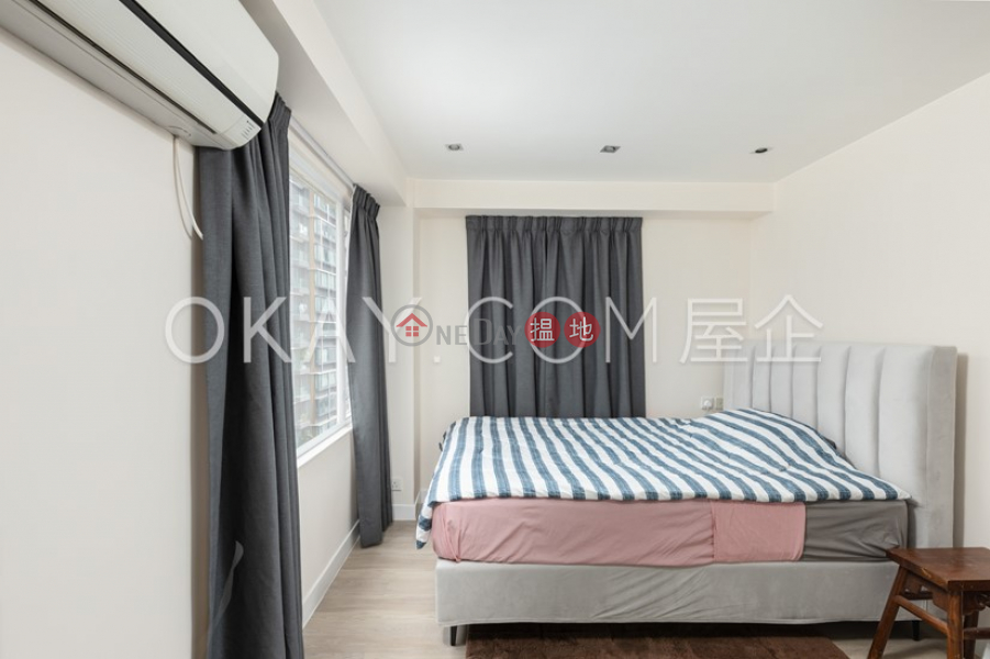 Popular 2 bedroom in Mid-levels West | For Sale | Tim Po Court 添寶閣 Sales Listings