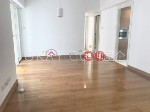 Charming 3 bedroom with balcony | For Sale | Centrestage 聚賢居 _0