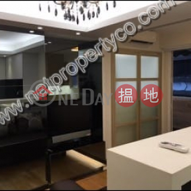 Nice decorated unit for rent in Sheung Wan | Wah Koon Building 華冠大廈 _0