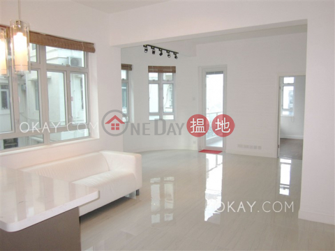 Tasteful 3 bedroom on high floor with balcony | Rental | Pak Fai Mansion 百輝大廈 _0