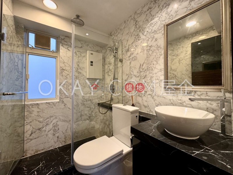 Property Search Hong Kong | OneDay | Residential | Sales Listings | Elegant 2 bedroom on high floor with balcony | For Sale