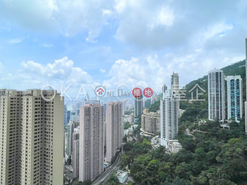 Gorgeous 3 bedroom with parking | Rental, Dynasty Court 帝景園 Rental Listings | Central District (OKAY-R13087)
