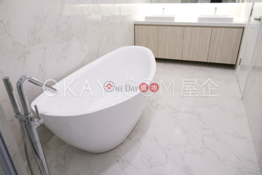 3房2廁,實用率高,連車位利安閣出租單位|利安閣(Leon Court)出租樓盤 (OKAY-R43389)