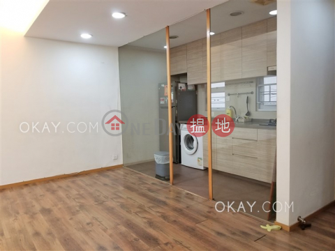 Tasteful 3 bedroom with balcony & parking | Rental | LUNG CHEUNG COURT 龍翔苑 _0