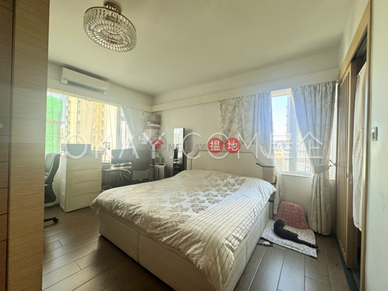Popular 4 bedroom with balcony | For Sale | Parkway Court 寶威閣 Sales Listings