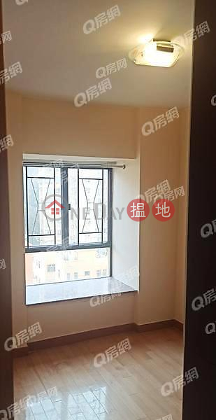 Property Search Hong Kong | OneDay | Residential | Rental Listings | Block C Perfect Mount Gardens | 3 bedroom Mid Floor Flat for Rent