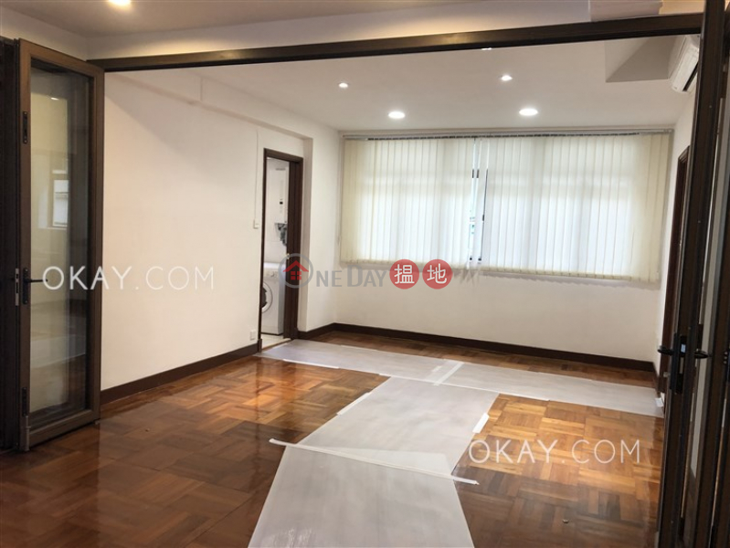 Unique 3 bedroom with balcony & parking | Rental | 31-35 Happy View Terrace 樂景臺31-35號 Rental Listings