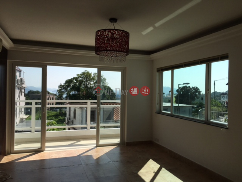 HK$ 13M | Nam Shan Village, Sai Kung Sai Kung Seaview Duplex + Roof