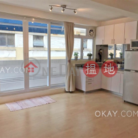 0房1廁,露台華冠大廈出售單位, 華冠大廈 Wah Koon Building | 西區 (OKAY-S103423)_0