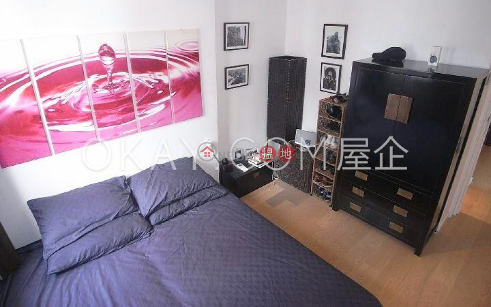 HK$ 14M | Kam Kin Mansion | Central District | Tasteful 1 bedroom on high floor with rooftop | For Sale