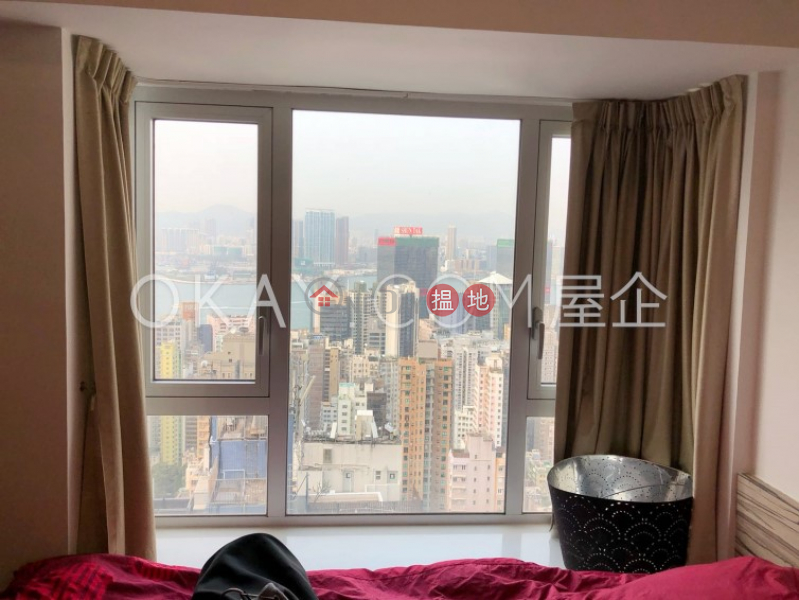 HK$ 20M | Bonham Court | Western District | Gorgeous 2 bed on high floor with sea views & rooftop | For Sale