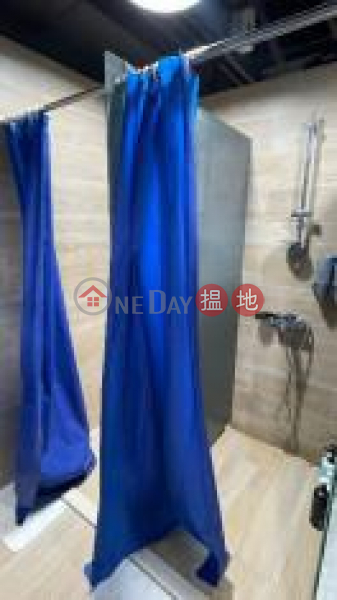 安居工商 何生 免佣 拳館 健身室裝修 多格淋浴間-6成業街 | 觀塘區|香港出租-HK$ 34,880/ 月