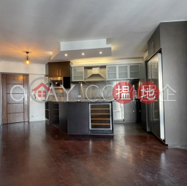 Efficient 3 bed on high floor with balcony & parking | Rental | Albron Court 豐樂閣 _0