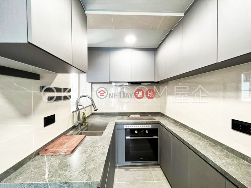 香港搵樓|租樓|二手盤|買樓| 搵地 | 住宅-出售樓盤-3房3廁,極高層,露台怡興大廈出售單位