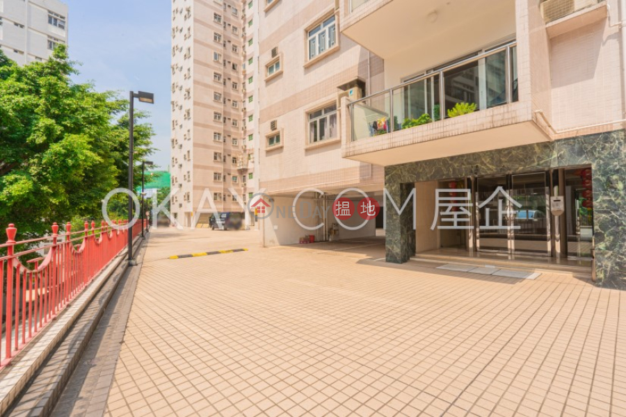 Property Search Hong Kong | OneDay | Residential Rental Listings Tasteful 3 bedroom with balcony | Rental
