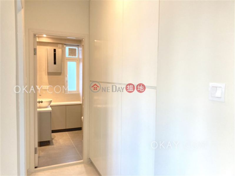 HK$ 12.6M Village Tower, Wan Chai District, Stylish 2 bedroom on high floor with parking | For Sale