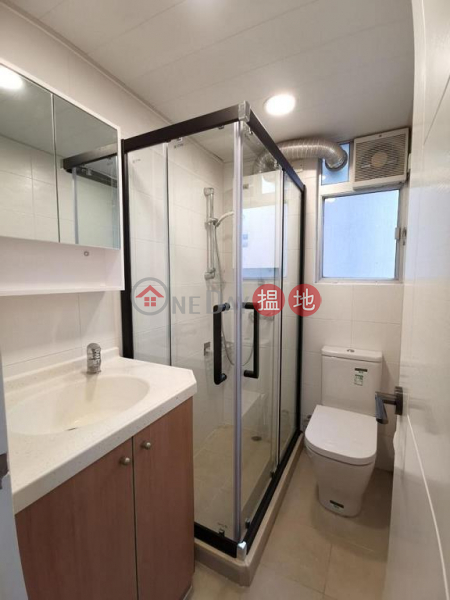 Property Search Hong Kong | OneDay | Residential | Rental Listings Flat for Rent in Johnston Court, Wan Chai