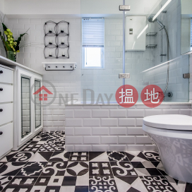 Renovated Apartment in Midlevels Central, Floral Tower 福熙苑 | Western District ()_0