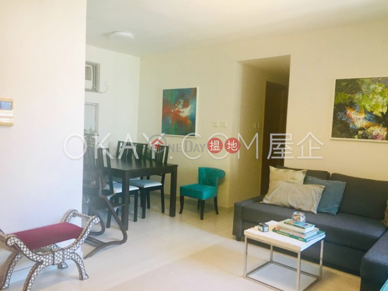Property Search Hong Kong | OneDay | Residential | Rental Listings | Gorgeous 3 bedroom in Sheung Wan | Rental