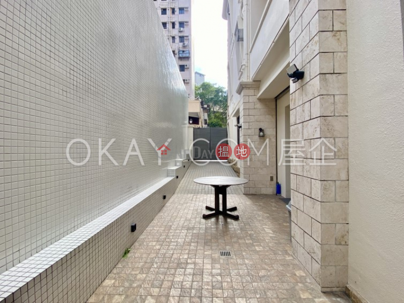 HK$ 88,000/ month | 75 Sing Woo Road Wan Chai District Stylish 2 bedroom with terrace & parking | Rental