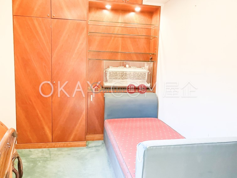 Gorgeous 2 bedroom with sea views & balcony | For Sale, 11 Repulse Bay Road | Southern District, Hong Kong | Sales | HK$ 34M