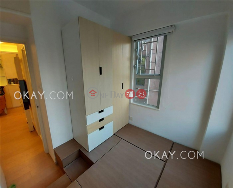 Unique 2 bedroom on high floor | Rental, Golden Phoenix Court 金鳳閣 Rental Listings | Western District (OKAY-R101382)