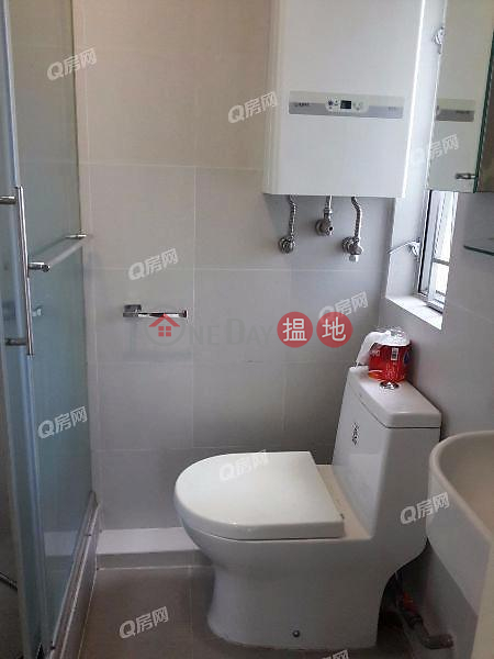 HK$ 15,000/ month, Silver Jubilee Mansion, Central District, Silver Jubilee Mansion | Mid Floor Flat for Rent