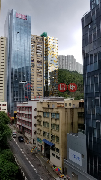 HK$ 399,504/ month Watson Centre Kwai Tsing District | Watson Centre