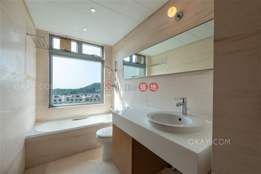 HK$ 114,000/ month | Block A-B Carmina Place, Southern District Beautiful 4 bed on high floor with balcony & parking | Rental