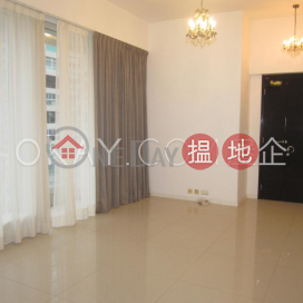 Gorgeous 3 bedroom with balcony & parking | Rental | 18 Conduit Road 干德道18號 _0
