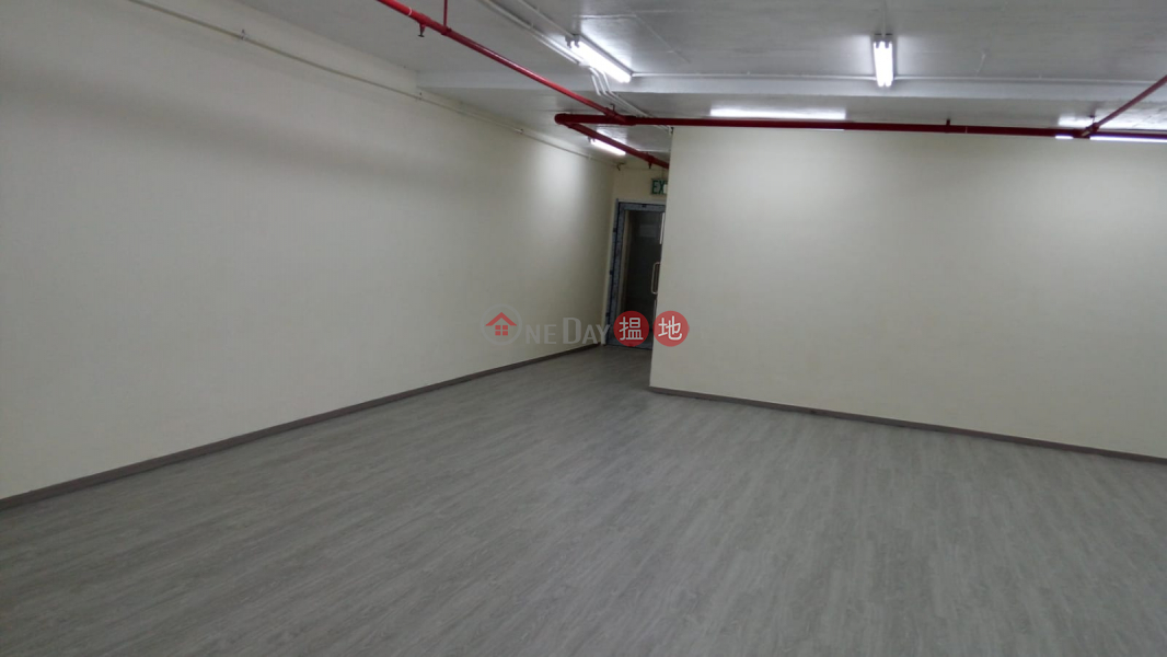 HK$ 24,800/ month | Wah Shing Centre | Kwun Tong District, 安居工商 何生 全包 全新裝修 2個廁所