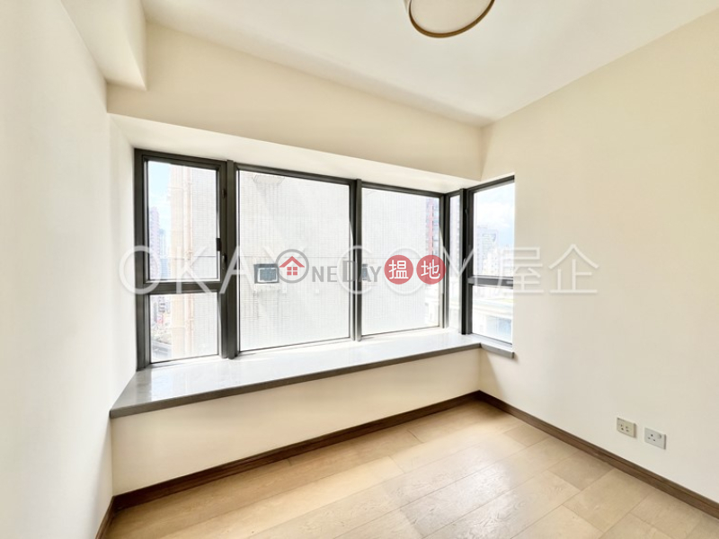 Centre Point | Low, Residential Sales Listings HK$ 12M