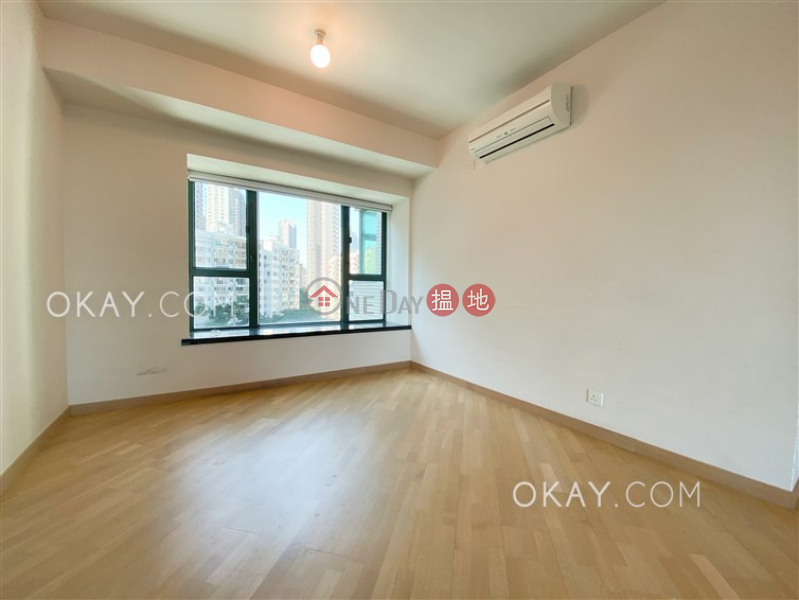 Stylish 3 bedroom with harbour views & parking | Rental | 80 Robinson Road 羅便臣道80號 Rental Listings
