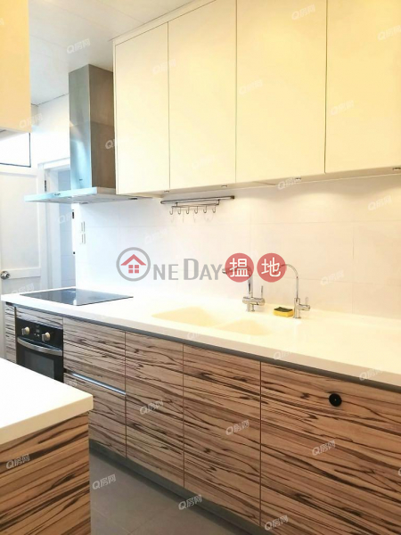 HK$ 55,000/ month Villa Rocha Wan Chai District, Villa Rocha | 3 bedroom Mid Floor Flat for Rent