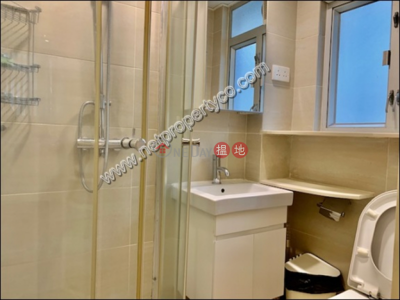 Furnished studio flat for sale with lease in Wan Chai | Tai Tak Building 大德樓 Sales Listings