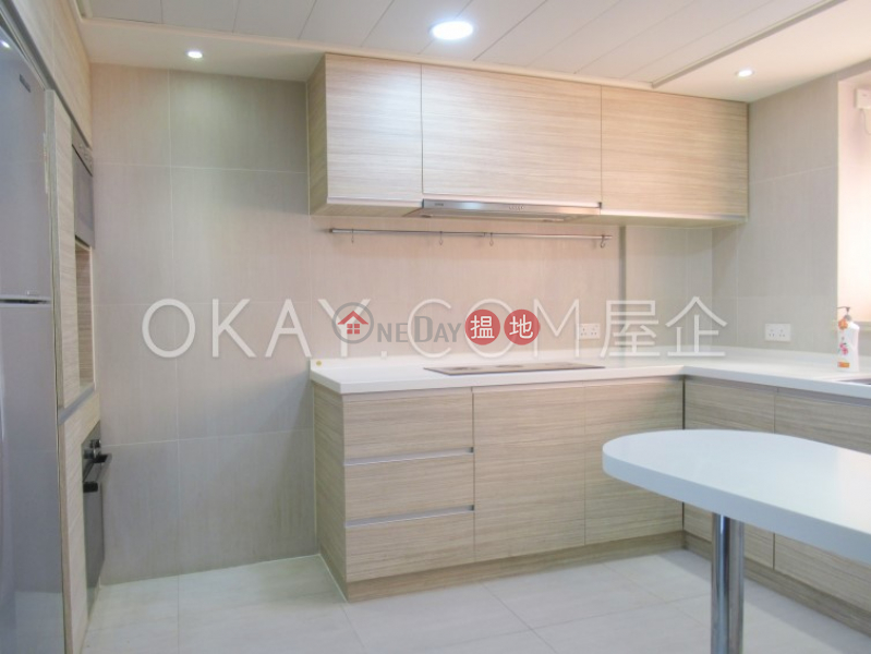 Unique 3 bed on high floor with harbour views & balcony | Rental | The Albany 雅賓利大廈 Rental Listings
