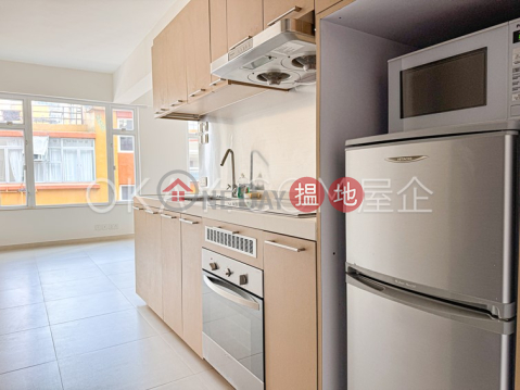 Generous studio on high floor | For Sale, 31 Elgin Street 伊利近街31號 | Central District (OKAY-S7441)_0